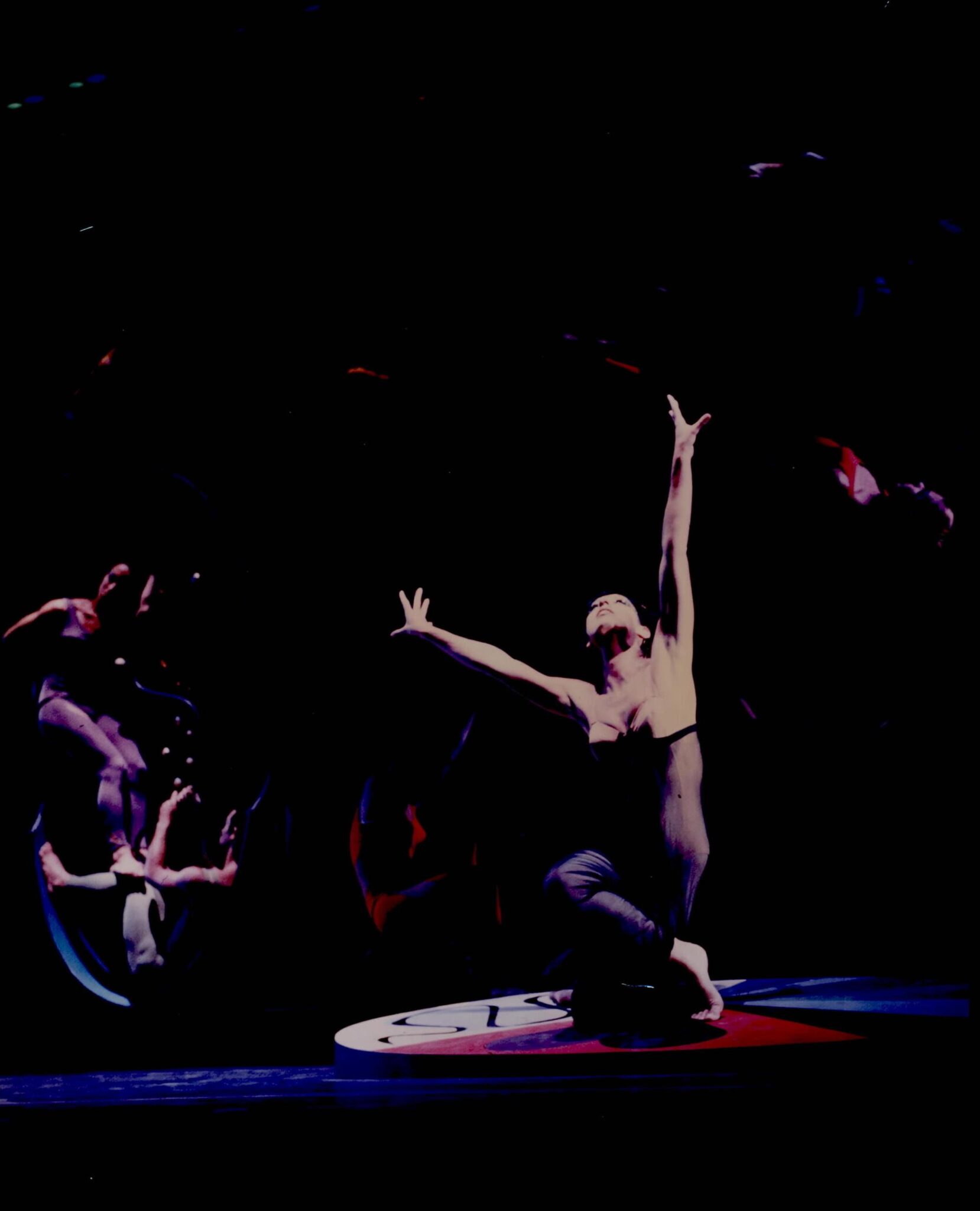 לינדה הודס לינדה הודס. צלם לא ידוע