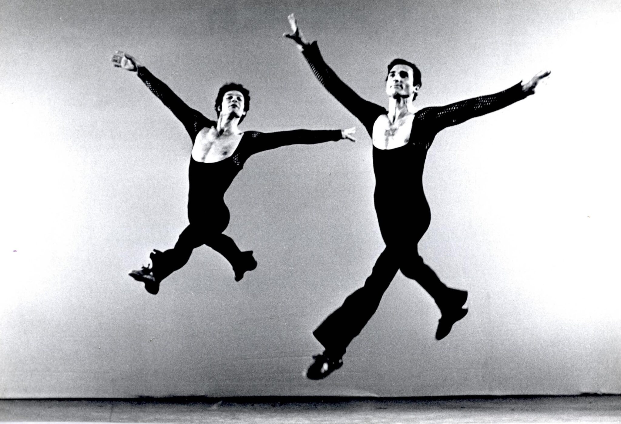 Come and Get the Beauty of It while It’s Hot Moshe Romano, Rahamim Ron -       Photo: Mula Eshet