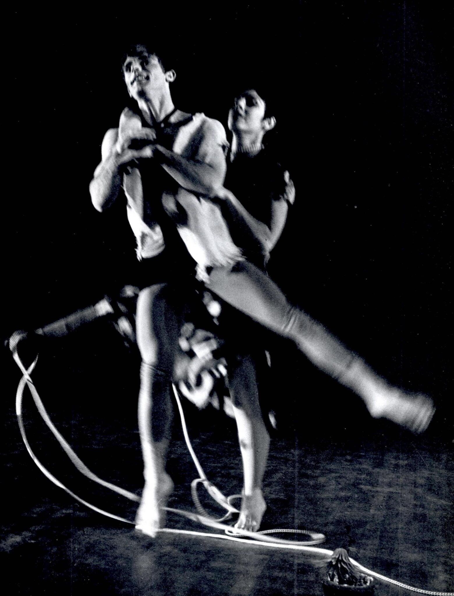 אדם וחוה לינדה הודס. צלם לא ידוע