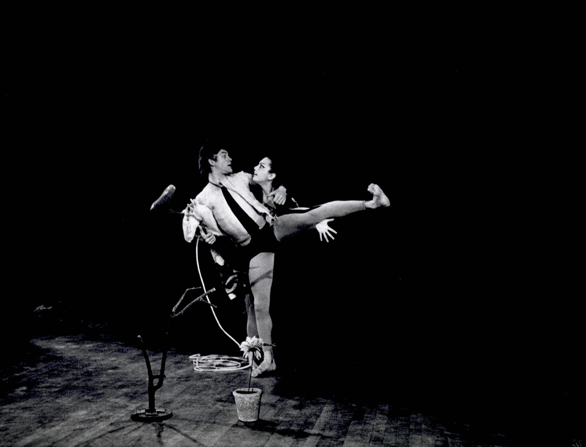 אדם וחוה דסי הדרי ורחמים רון. צלם לא ידוע