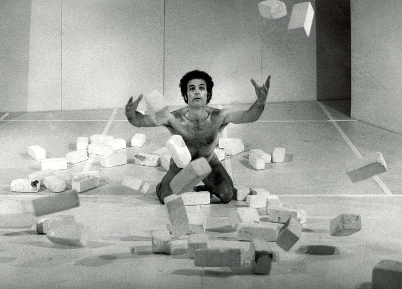 תא רחמים רון - צילום: מולה עשת