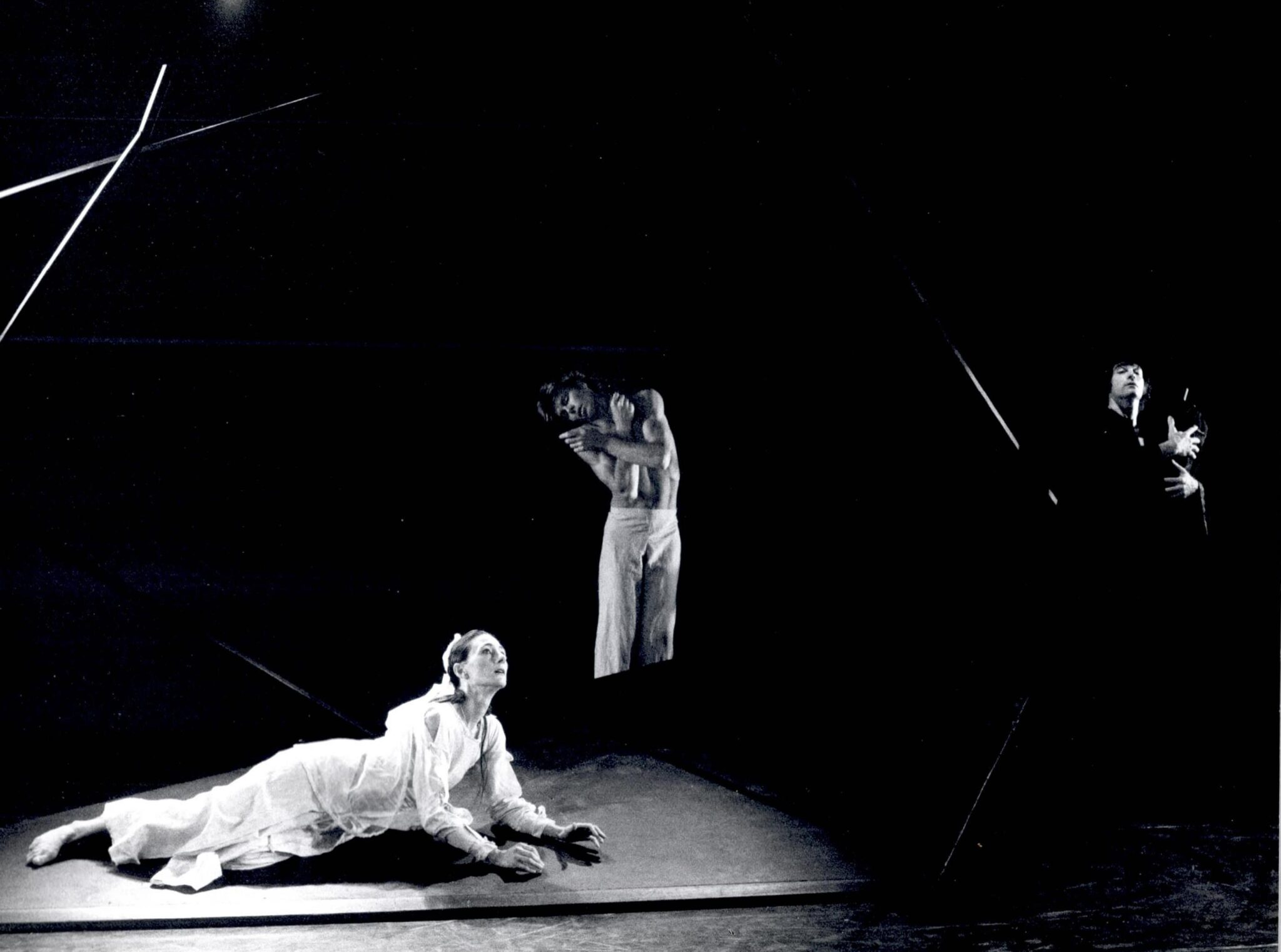 הדיבוק רחמים רון, רוג׳ר בריאנט, רנה שינפלד - צילום: יעקב אגור