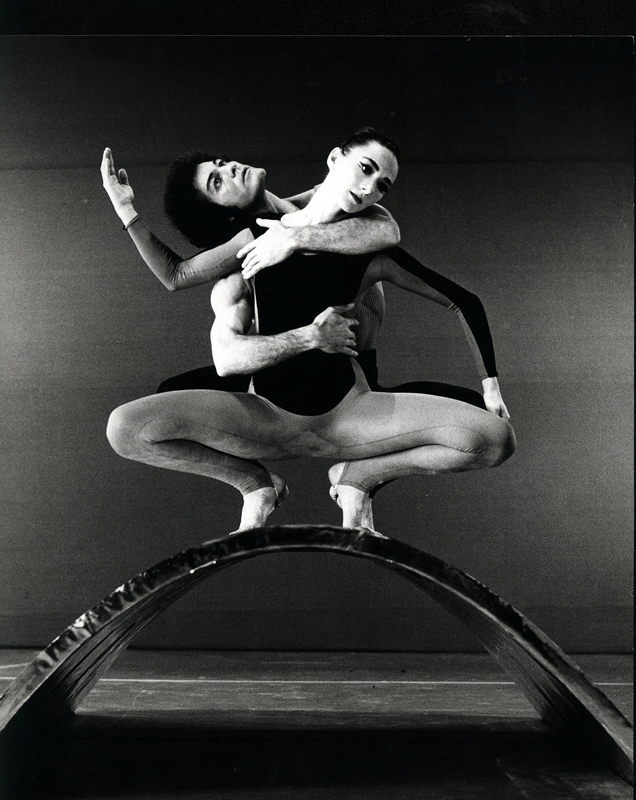 Transitions Rina Schenfeld, Rahamim Ron - Photo: Mula Eshet