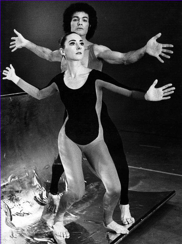 Transitions Rina Schenfeld, Rahamim Ron - Photo: Mula Eshet