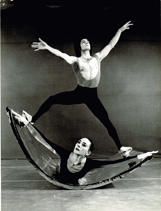 Transitions Rina Schenfeld, Rahamim Ron - Photo: Mula Eshet