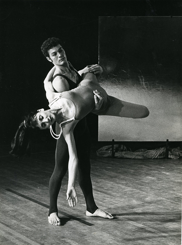 The Unanswered Question Rahamim Ron, Jeanette Ordman - Photo: Alex Benraf