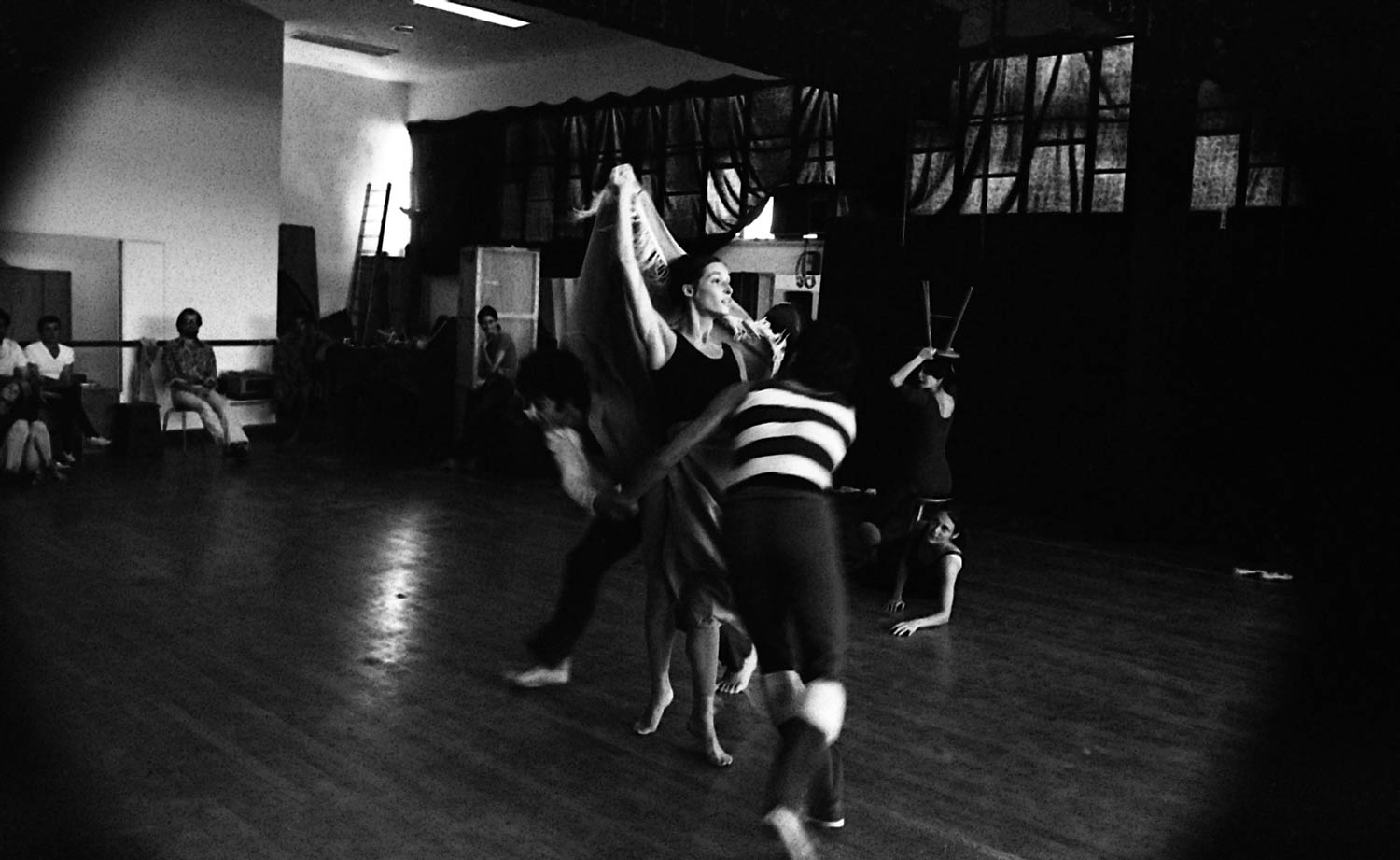 Caprichos Center: Nurit Stern - Photo: Jacob Agor