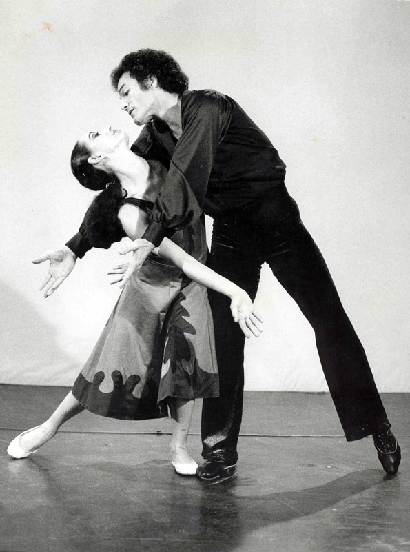 Between Two Rahamim Ron, Shelley Sheer - Photo: Mula Eshet