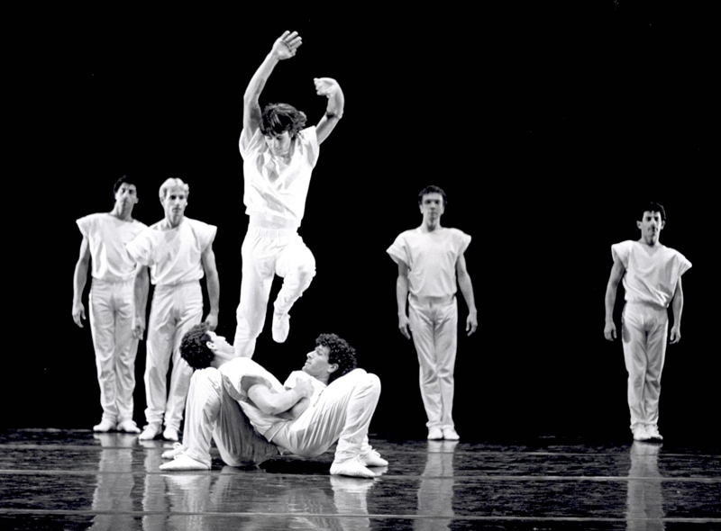 Brandenburg Dance No. 4 Haim Ohn, David Dvir, Bruno De-Saint Chaffray (in the air), Shai Gottesman & Erez Lotan (floor), Jay Augen, Natan Gardah - Photo: Yoram Rubin