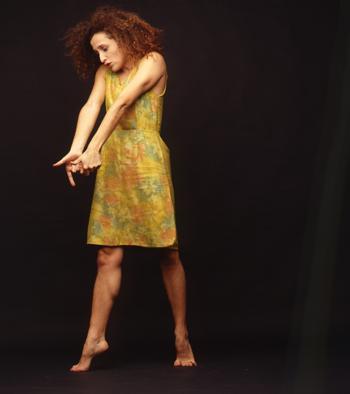 הרמת מסך 1994 Perhaps she could dance first and think afterward // ורה מונטרו -  צילום: גדי דגון