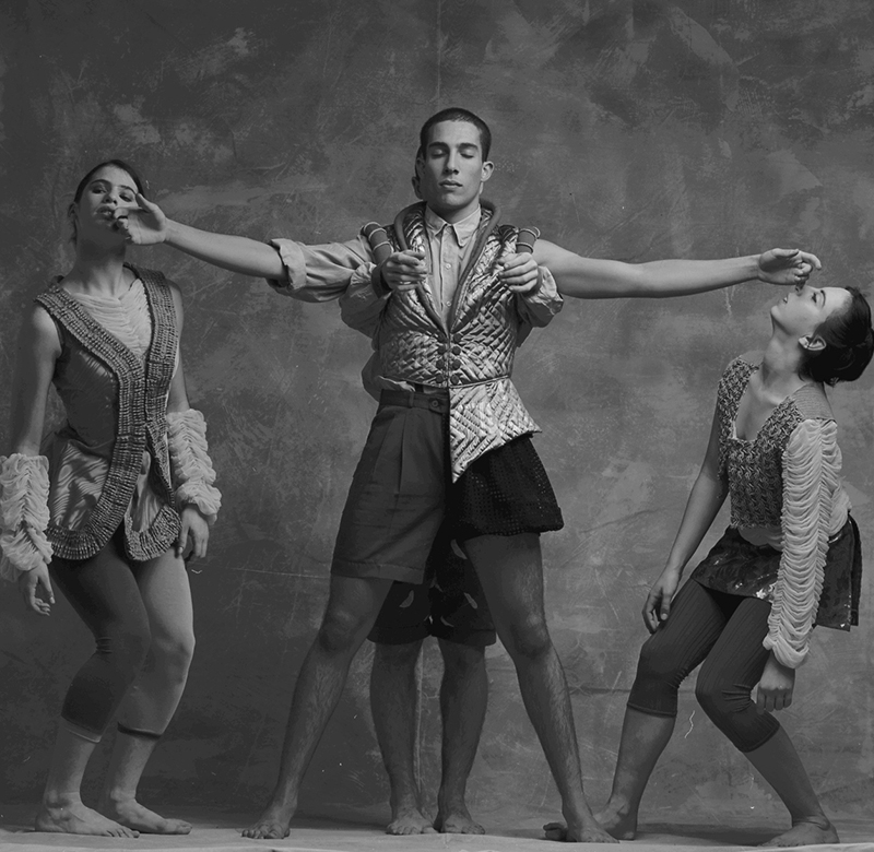 Lacrimosa Yael Schnell. Nir Tamit, Hillel Kogan (back), Efrat Stempler -  Photo: Gadi Dagon